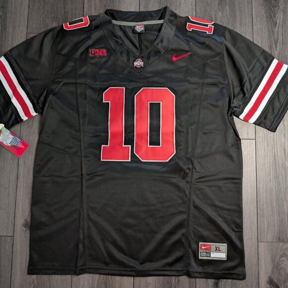 🏈 Julian Sayin #10 Ohio Buckeyes Stitched Jersey BLACKOUT Men's Sizes - Picture 7 of 7